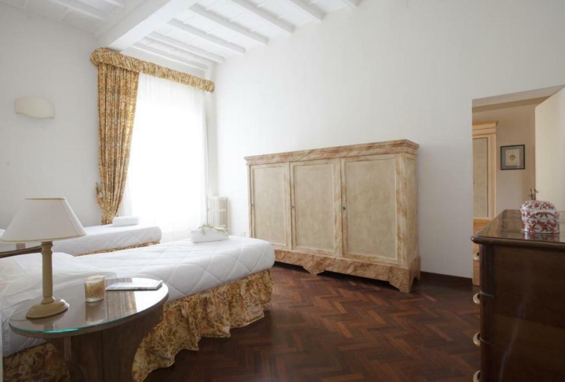 Istay - Cellini * Florenz